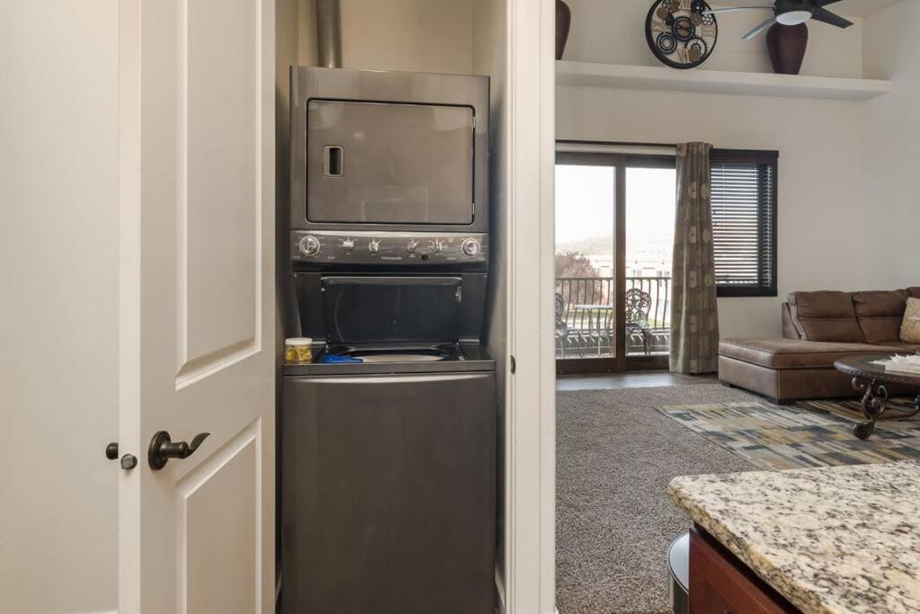 Luxury Downtown Rental - La Dolce Vita Villa #3 摩押 外观 照片